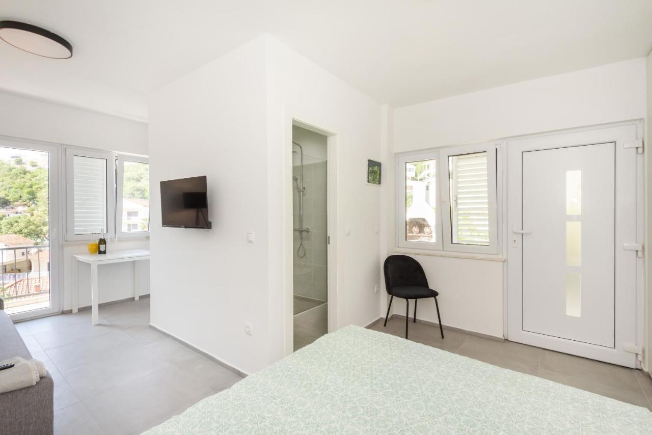 Family House Grey Apartment Duboka Bagian luar foto