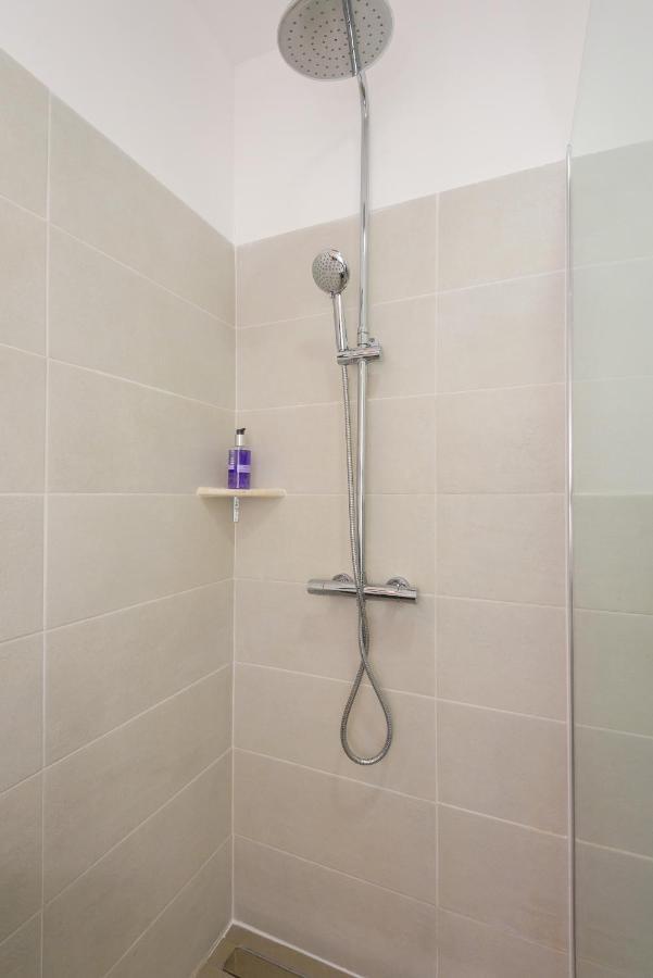 Family House Grey Apartment Duboka Bagian luar foto