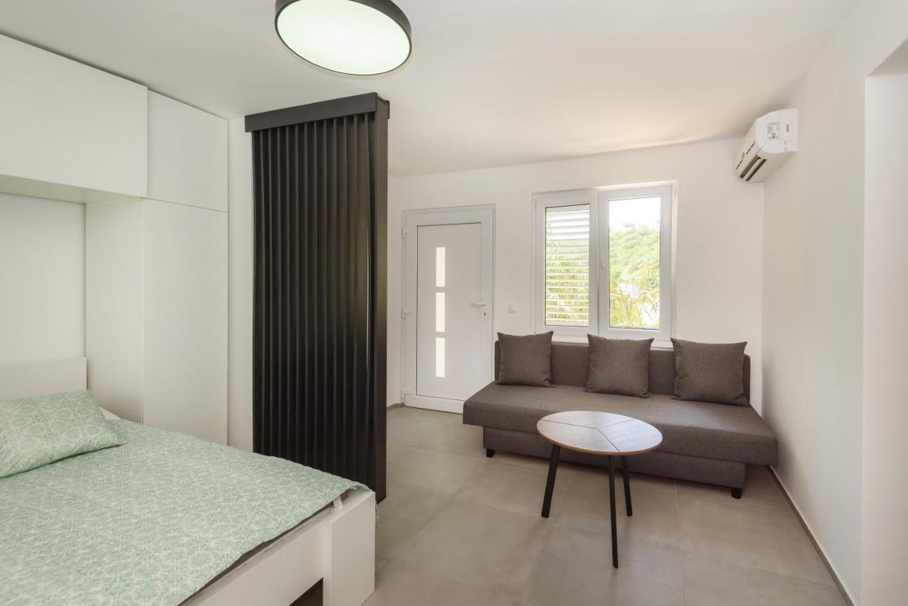 Family House Grey Apartment Duboka Bagian luar foto