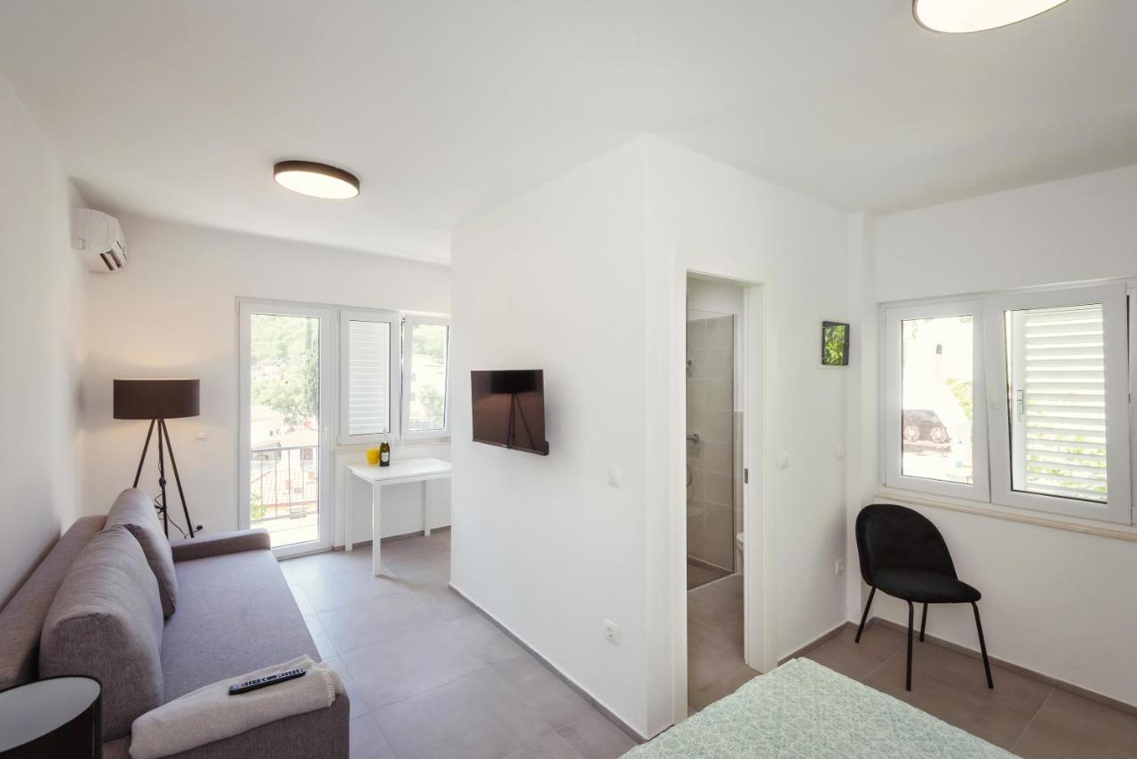 Family House Grey Apartment Duboka Bagian luar foto